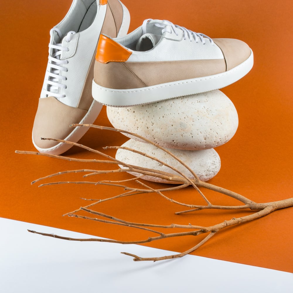 sneaker-81f652e8-0120-4cab-ae89-5844a4fe2440