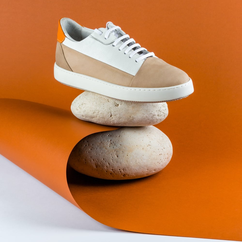 sneaker-875225f8-e30f-4b7c-a741-43f657f8b0b4